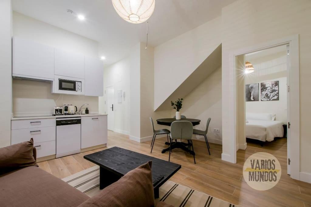 Cozy Y Centrico Apt Para 6Pax En Plaza Del Carmen E2 Madrid Esterno foto