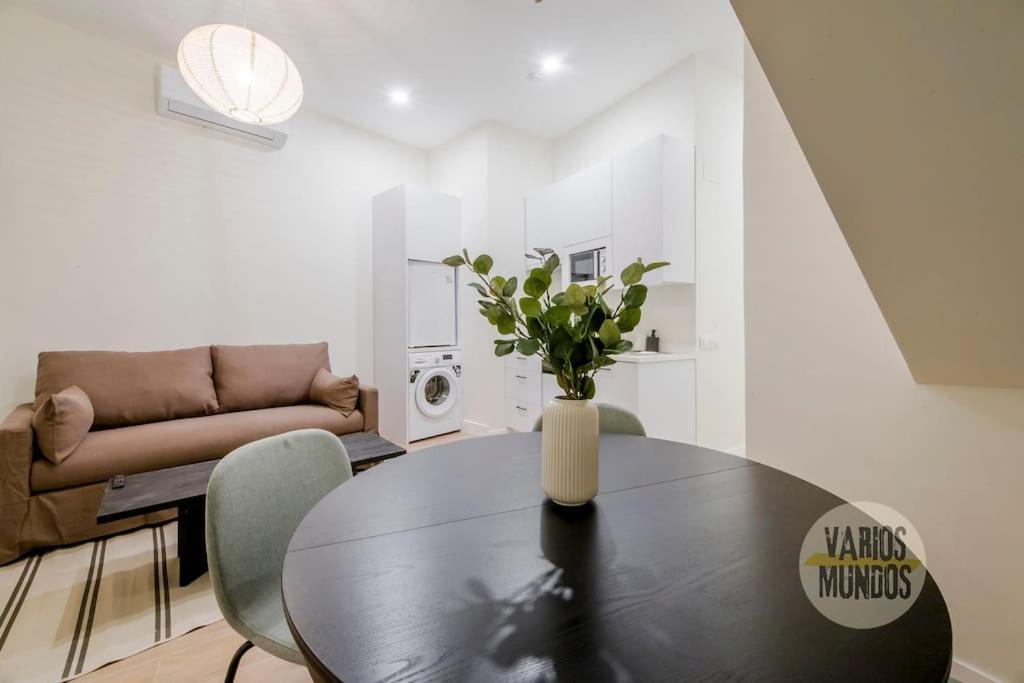 Cozy Y Centrico Apt Para 6Pax En Plaza Del Carmen E2 Madrid Esterno foto