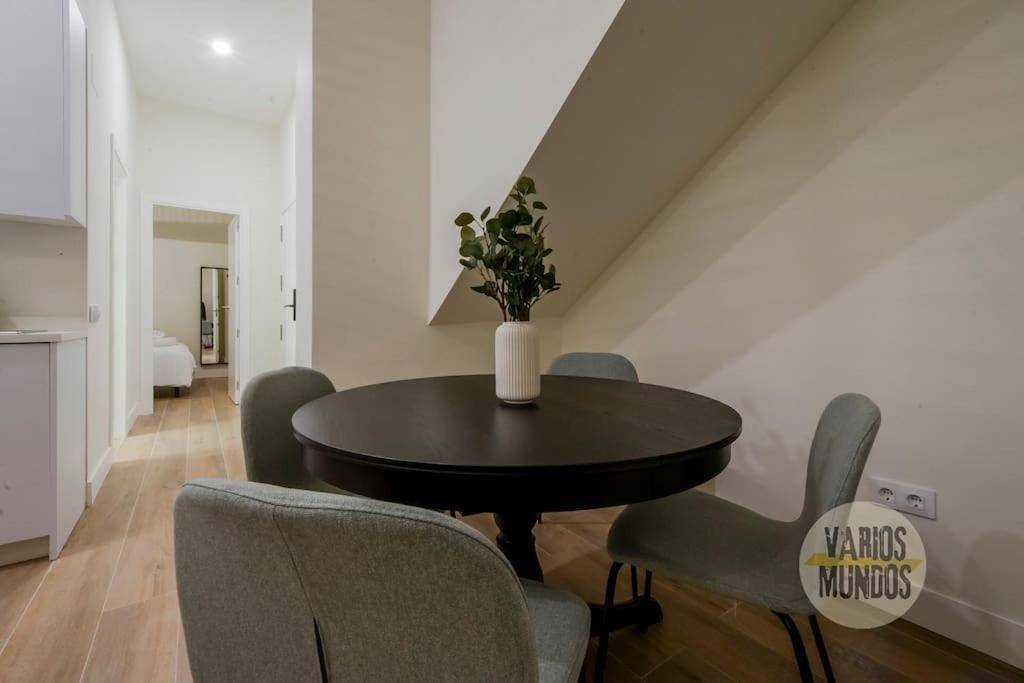 Cozy Y Centrico Apt Para 6Pax En Plaza Del Carmen E2 Madrid Esterno foto
